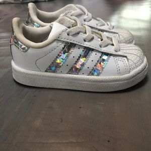 Adidas superstar size 5
